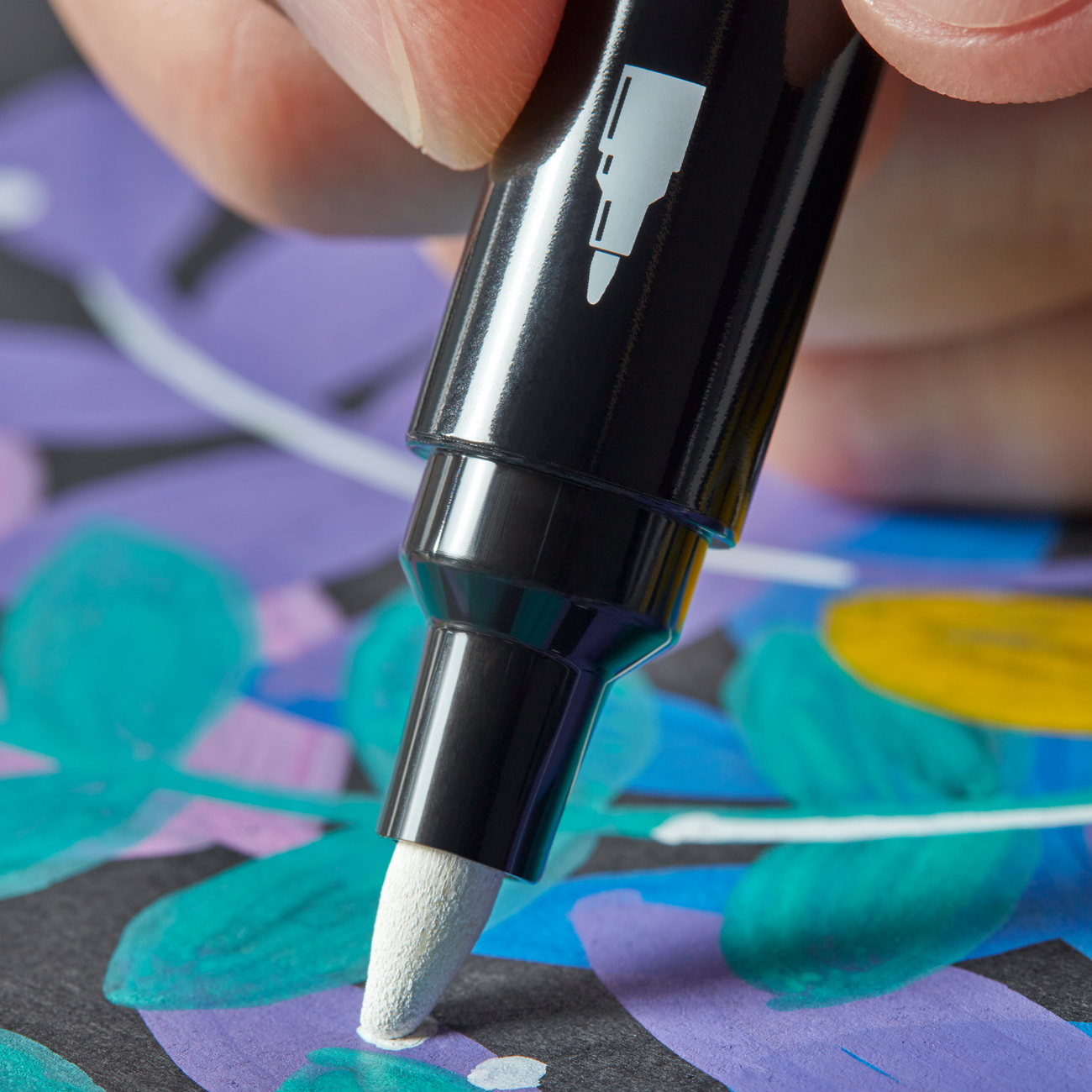 Kreativmarker Rundspitze Acryl weiß